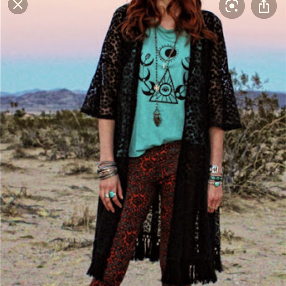Gypsy Junkies daisy lace kimono